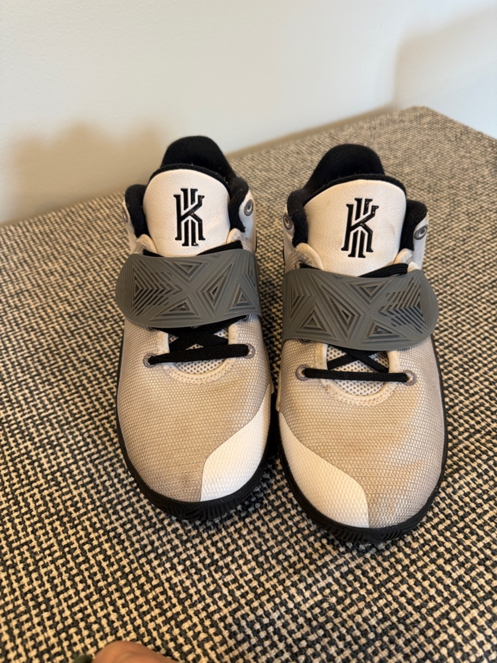 Nike - Kyrie Flytrap Iii - BQ3060008